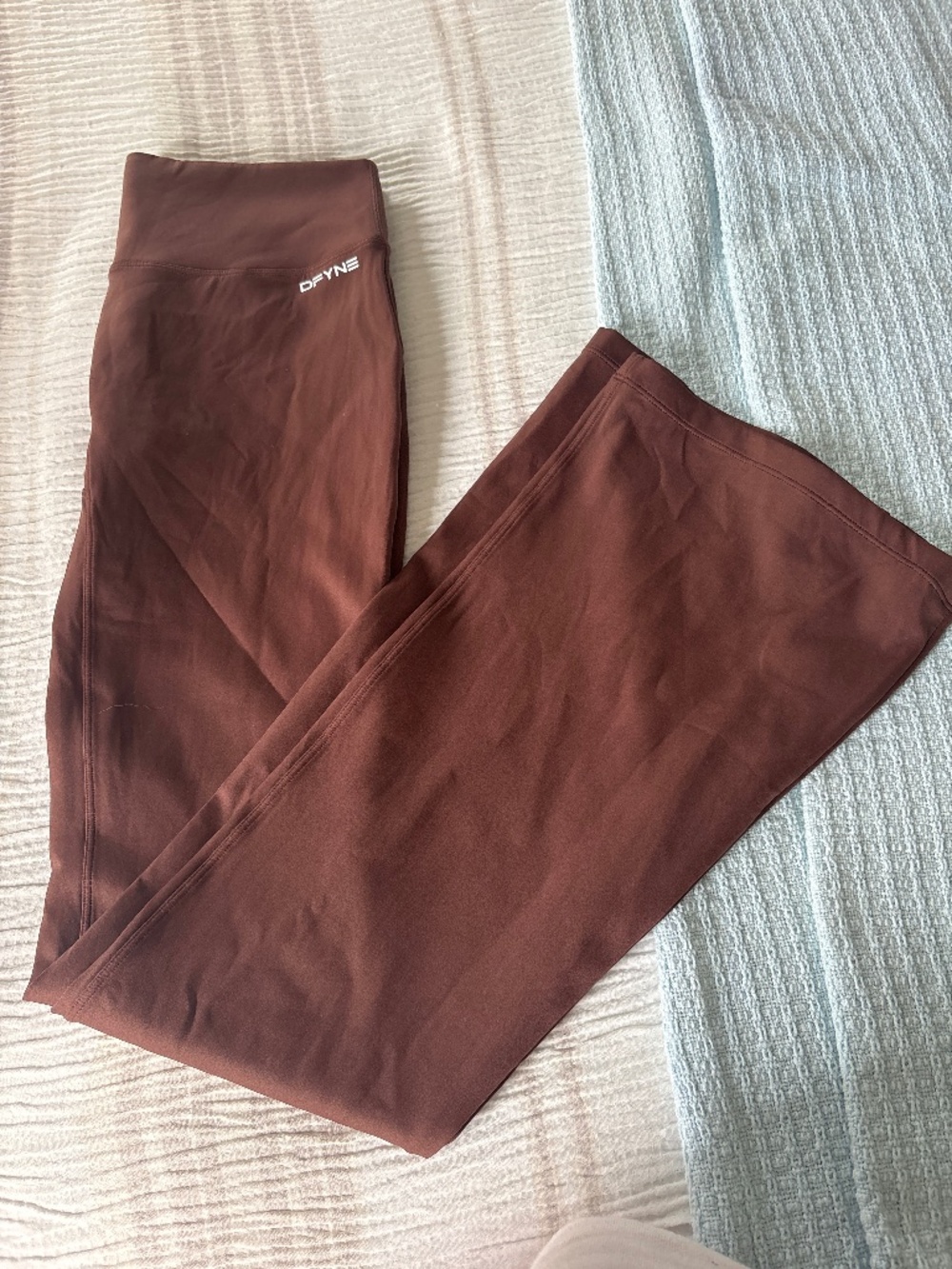 DFYNE Hannah Pearson flares